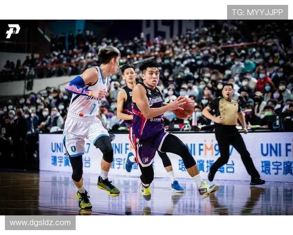 篮球竞技新纪元:科技与策略融合推动全球篮球赛事发展趋势 篮球竞技新纪元:科技与策略融合推动全球篮球赛事发展趋势