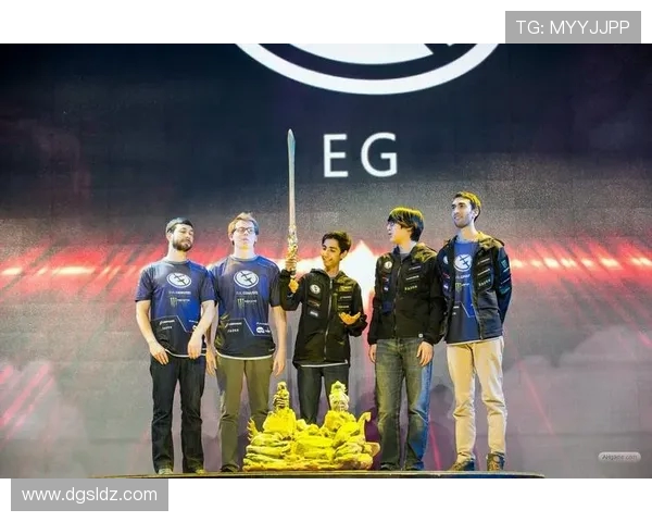 CSGO新手必看团队协作技巧与策略全面解析助你快速提升游戏水平 CSGO新手必看团队协作技巧与策略全面解析助你快速提升游戏水平