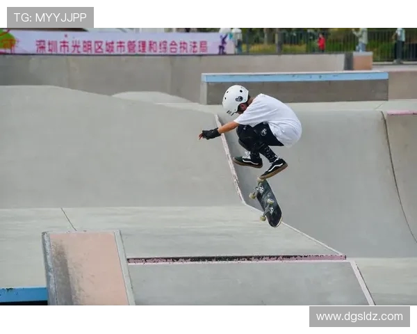 滑板技术排行榜揭晓上海滑板队荣登第六名引发热议 滑板技术排行榜揭晓上海滑板队荣登第六名引发热议