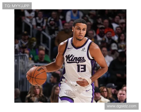 2009年4月28日黄蜂与掘金激战回顾精彩瞬间与赛季亮点分析 2009年4月28日黄蜂与掘金激战回顾精彩瞬间与赛季亮点分析