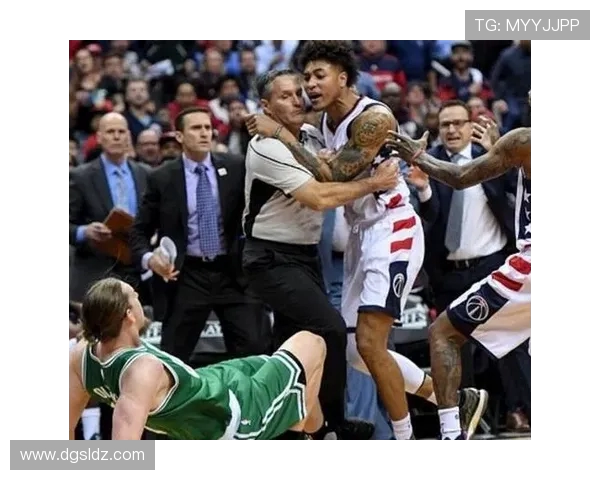 广州队与奇才队2018年精彩对决回放全程回顾与精彩瞬间分析